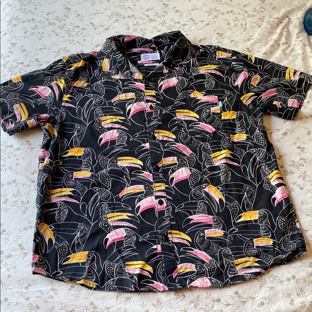 Hurley Black and Pink Tucán Graphic Button up